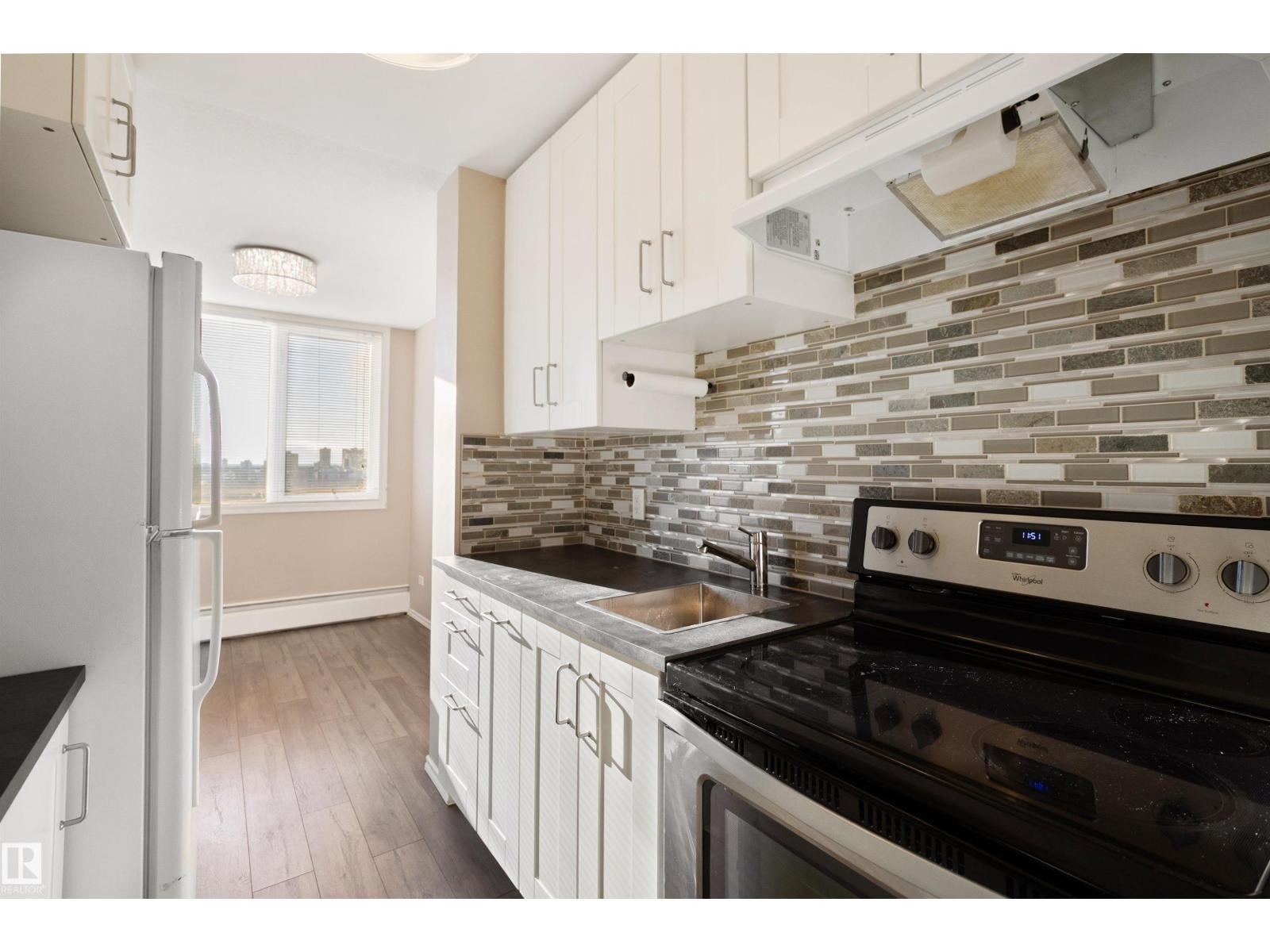 #1401 9816 112 ST NW