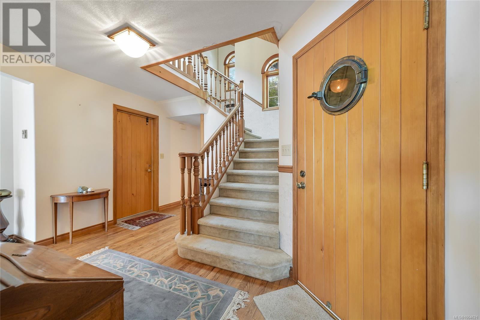1659 Hollywood Cres