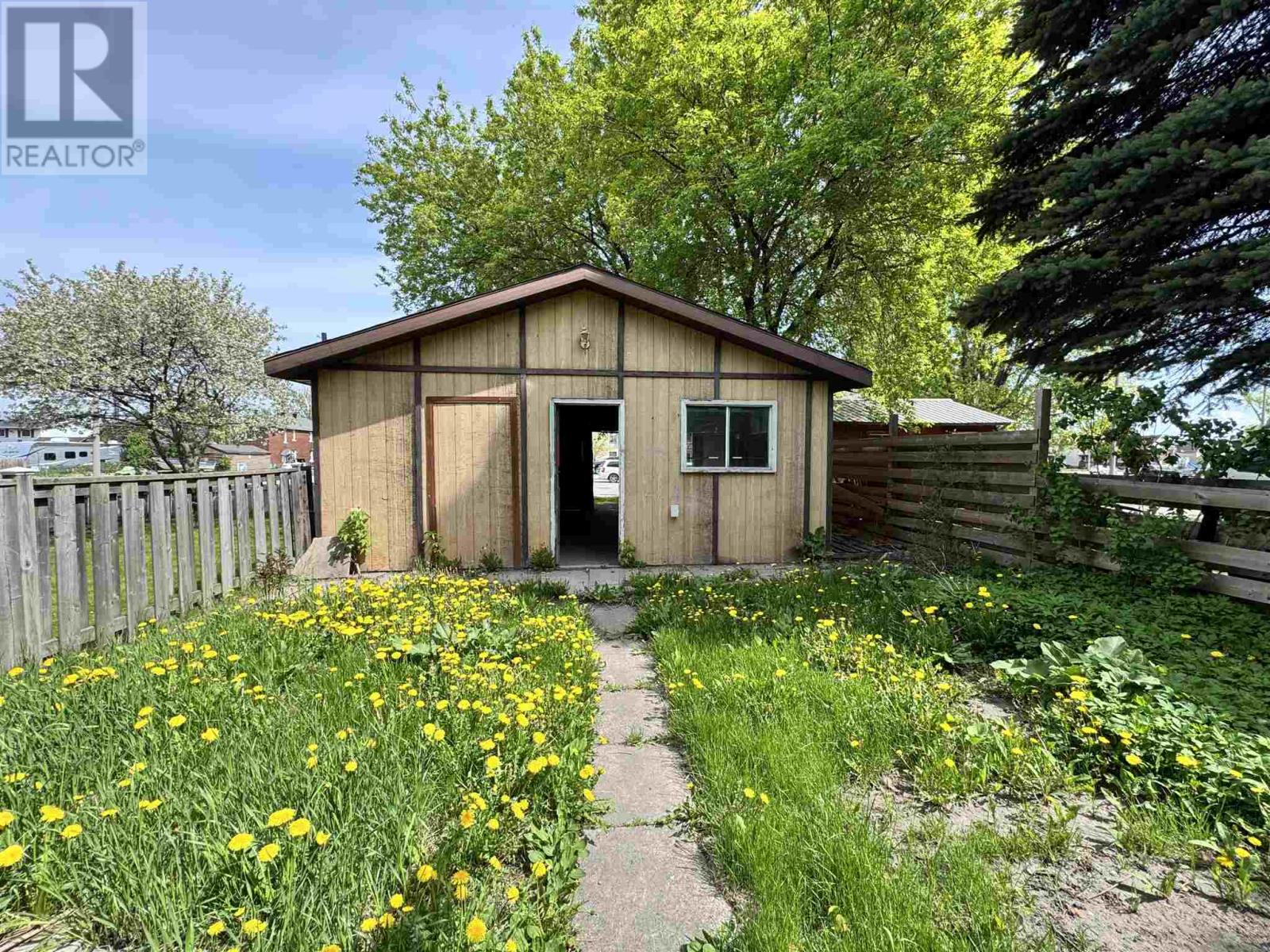 Homes for Sale Sault Ste. Marie 624 Queen ST W