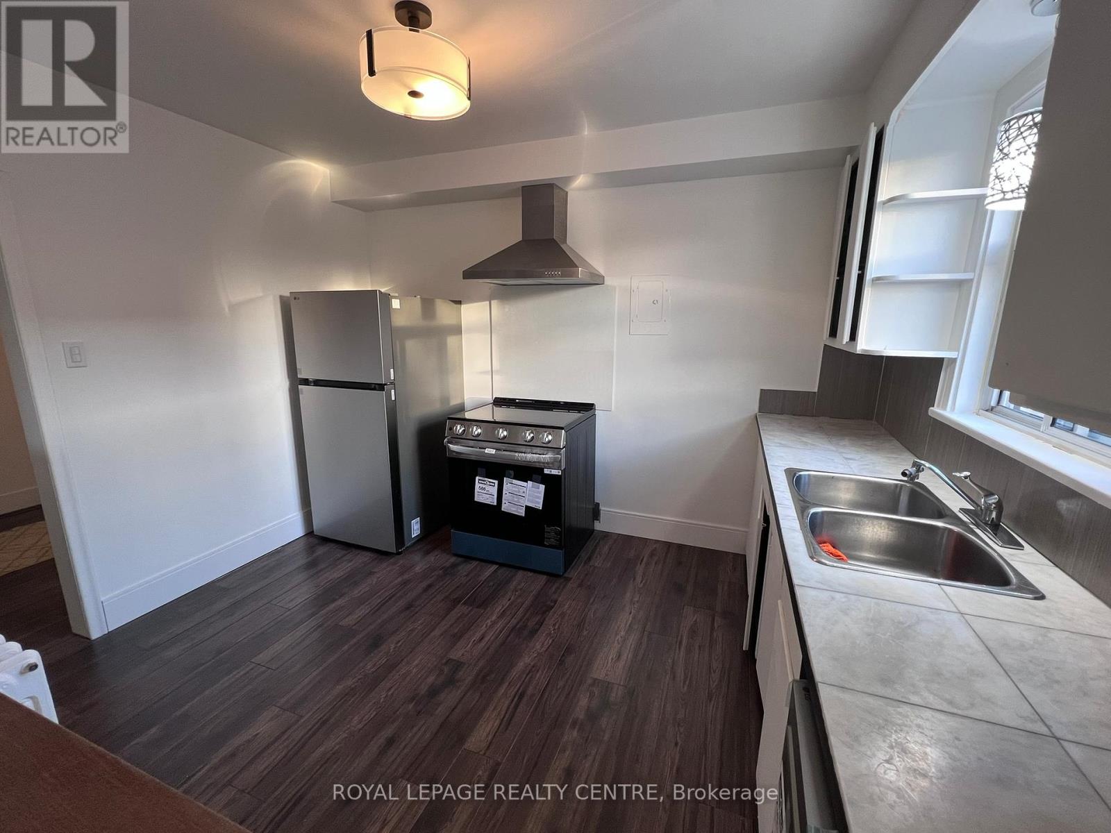 1 - 3351 LAKE SHORE BOULEVARD W