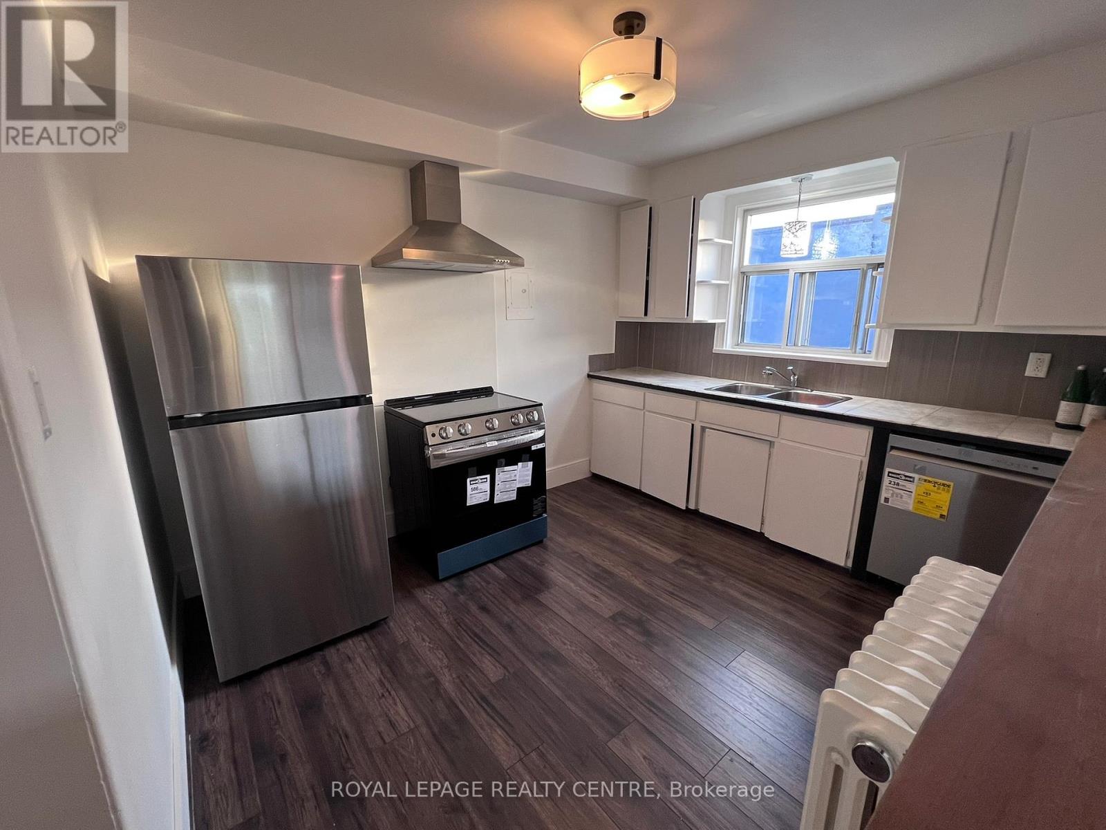 1 - 3351 LAKE SHORE BOULEVARD W