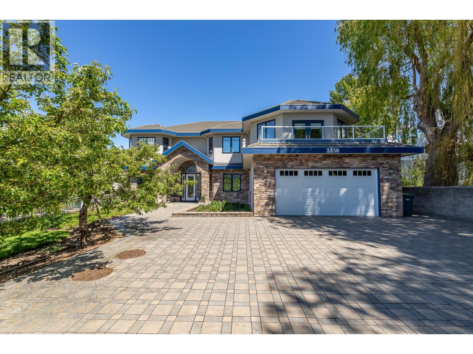2350 Landry Crescent