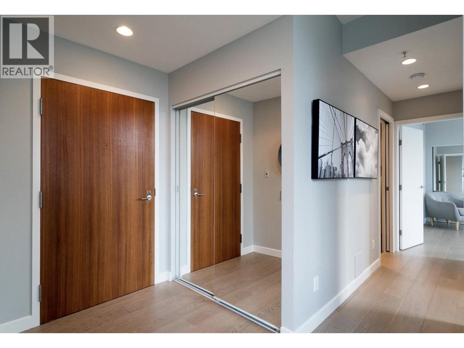 201 1233 W CORDOVA STREET