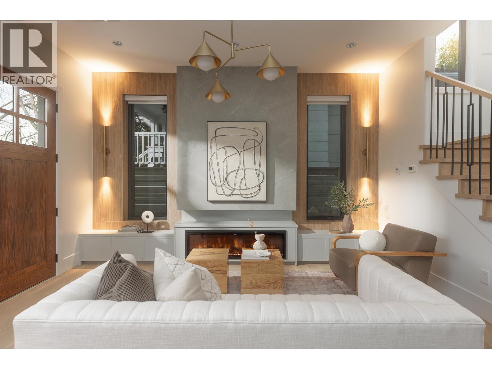 1 2684 OXFORD STREET