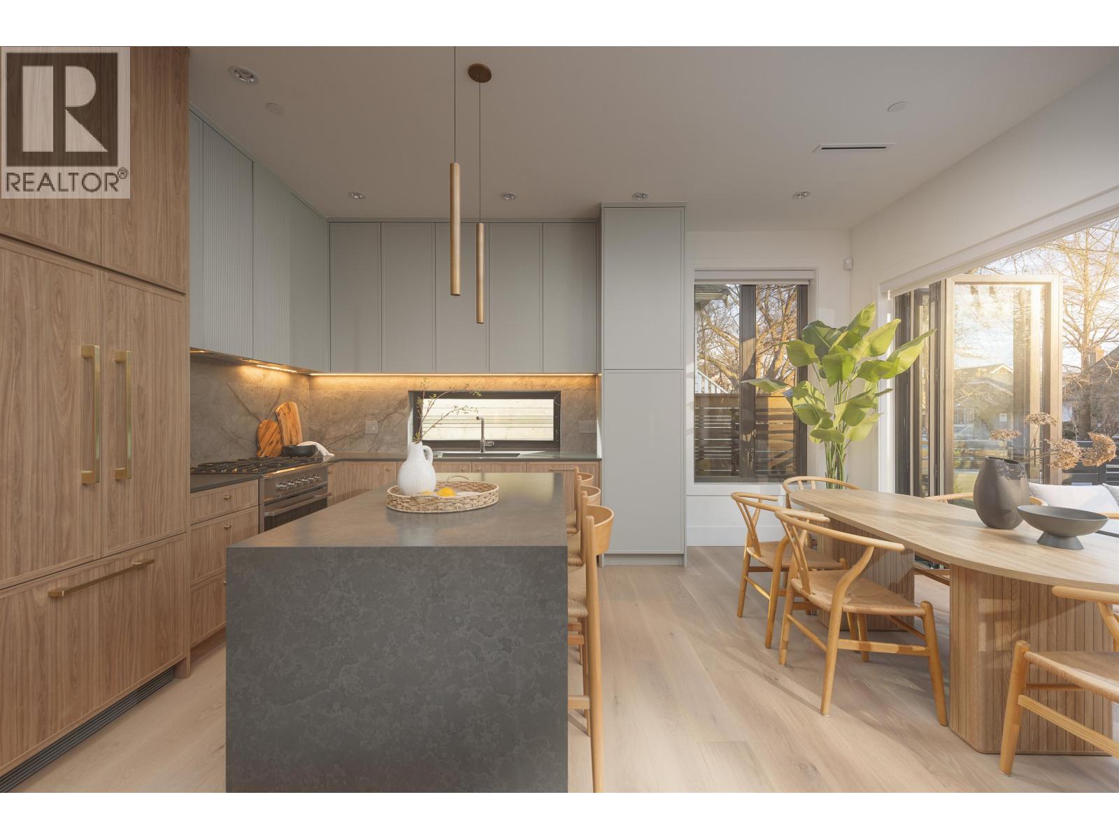 1 2684 OXFORD STREET