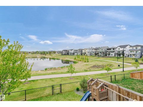 7721 EIFERT CR NW Edmonton AB T6M0W2