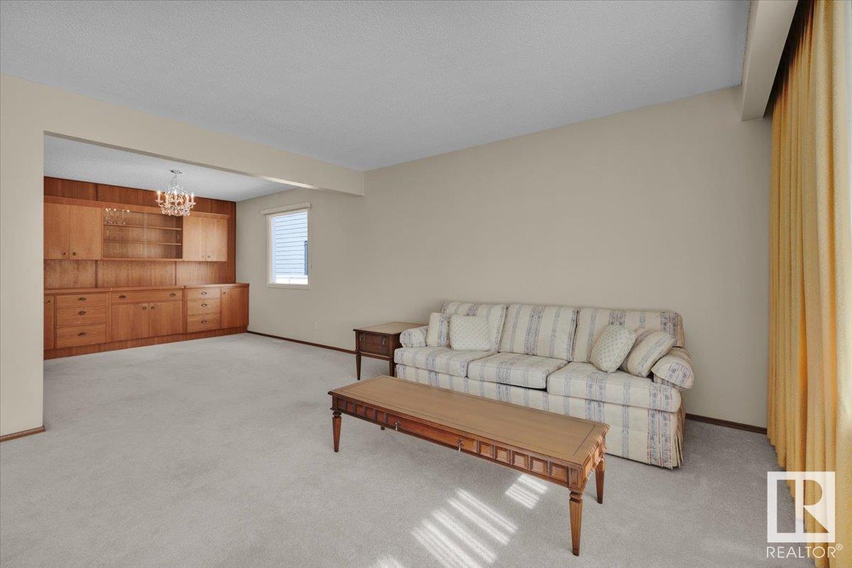 7626 154 ST NW