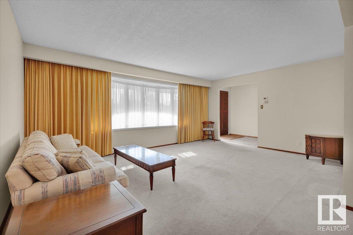7626 154 ST NW