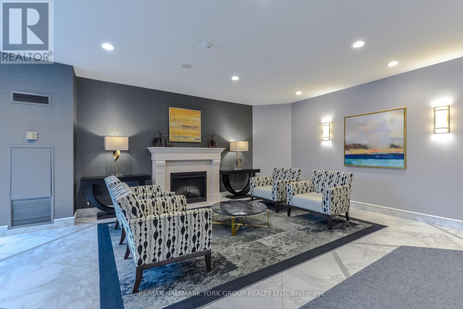 406 - 100 OBSERVATORY LANE