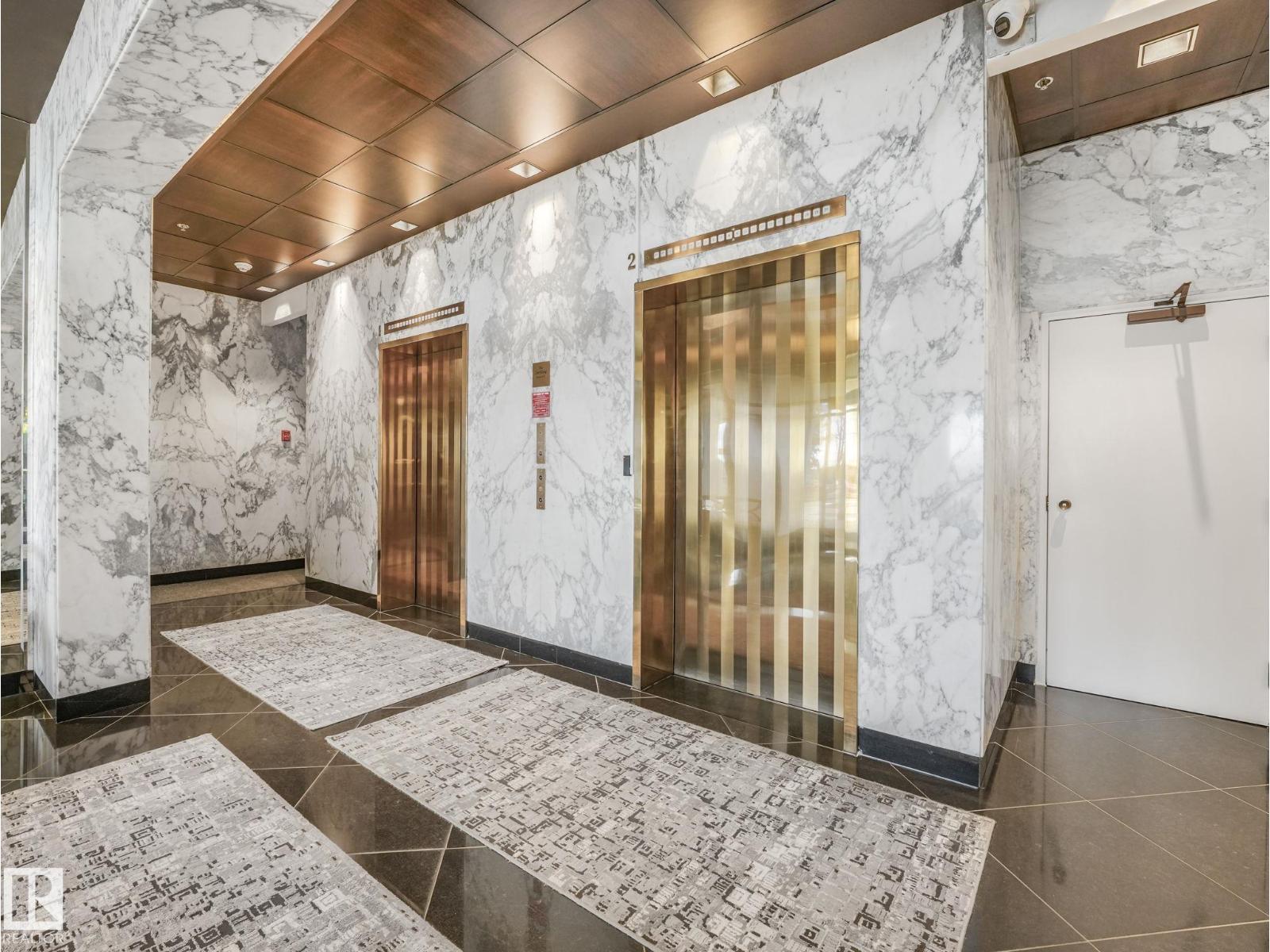 #601 11826 100 AV NW