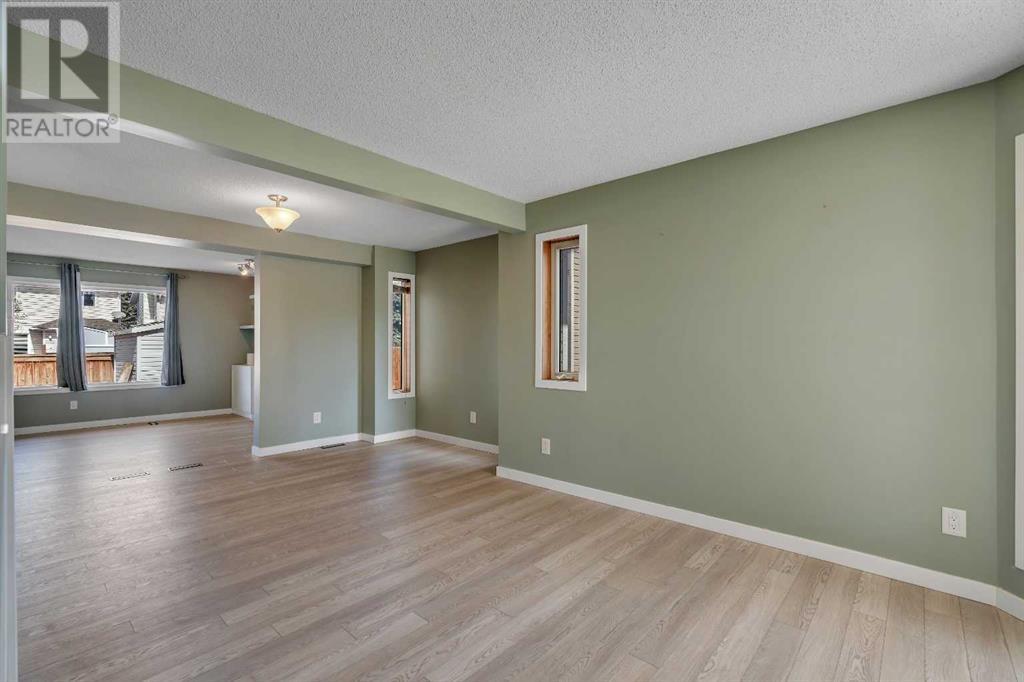 11 River Rock Manor SE