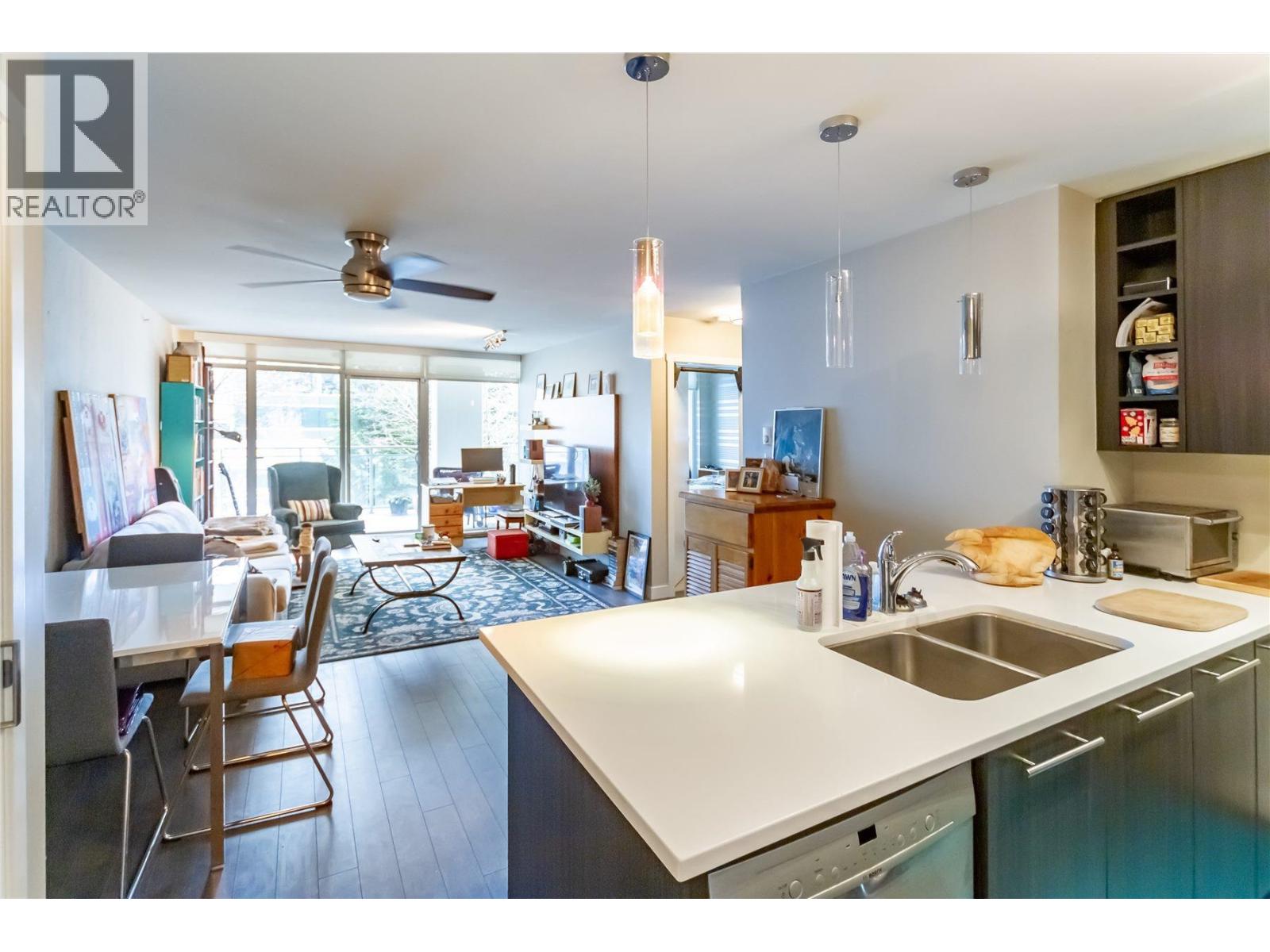 311 608 BELMONT STREET