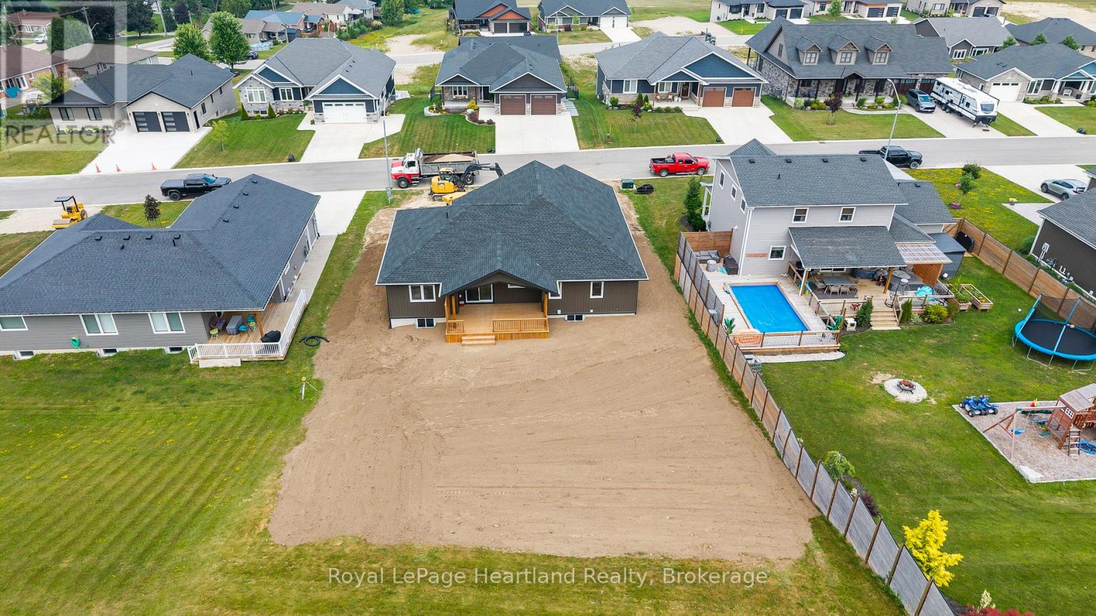 6 NOECKERVILLE HILL DRIVE