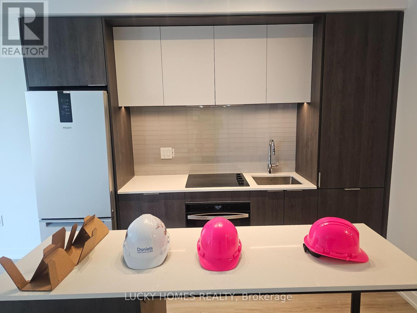 2311 - 395 SQUARE ONE DRIVE