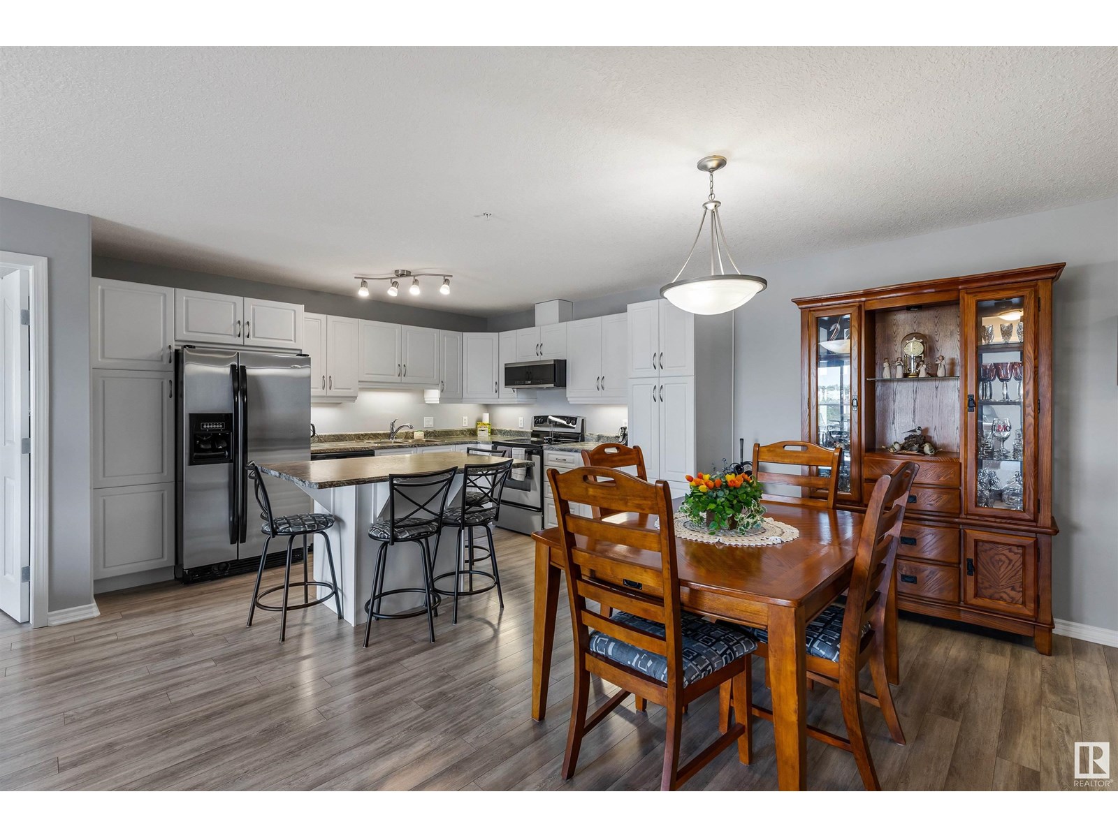 #444 78B MCKENNEY AV