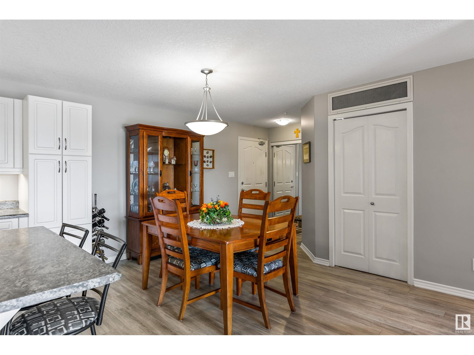 #444 78B MCKENNEY AV