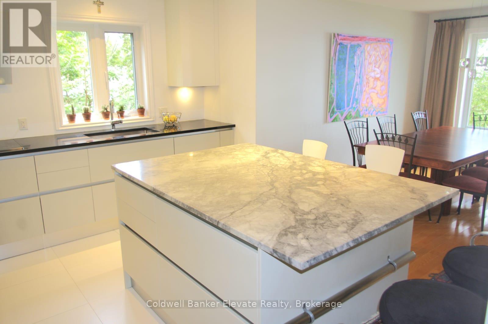 504553 GREY 1 ROAD