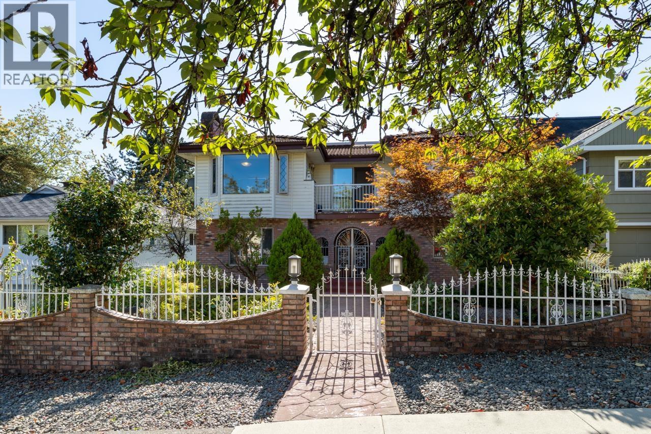 Photo 1 of 40 — 2472 E 12TH AVENUE, Vancouver, BC V5M2C2