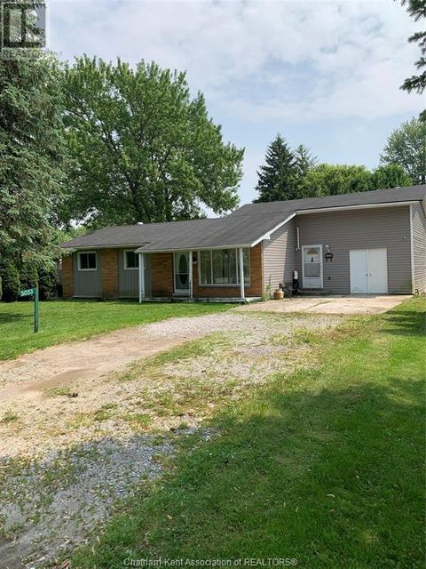 5033 DUFFERIN AVENUE Wallaceburg ON N8A4N1