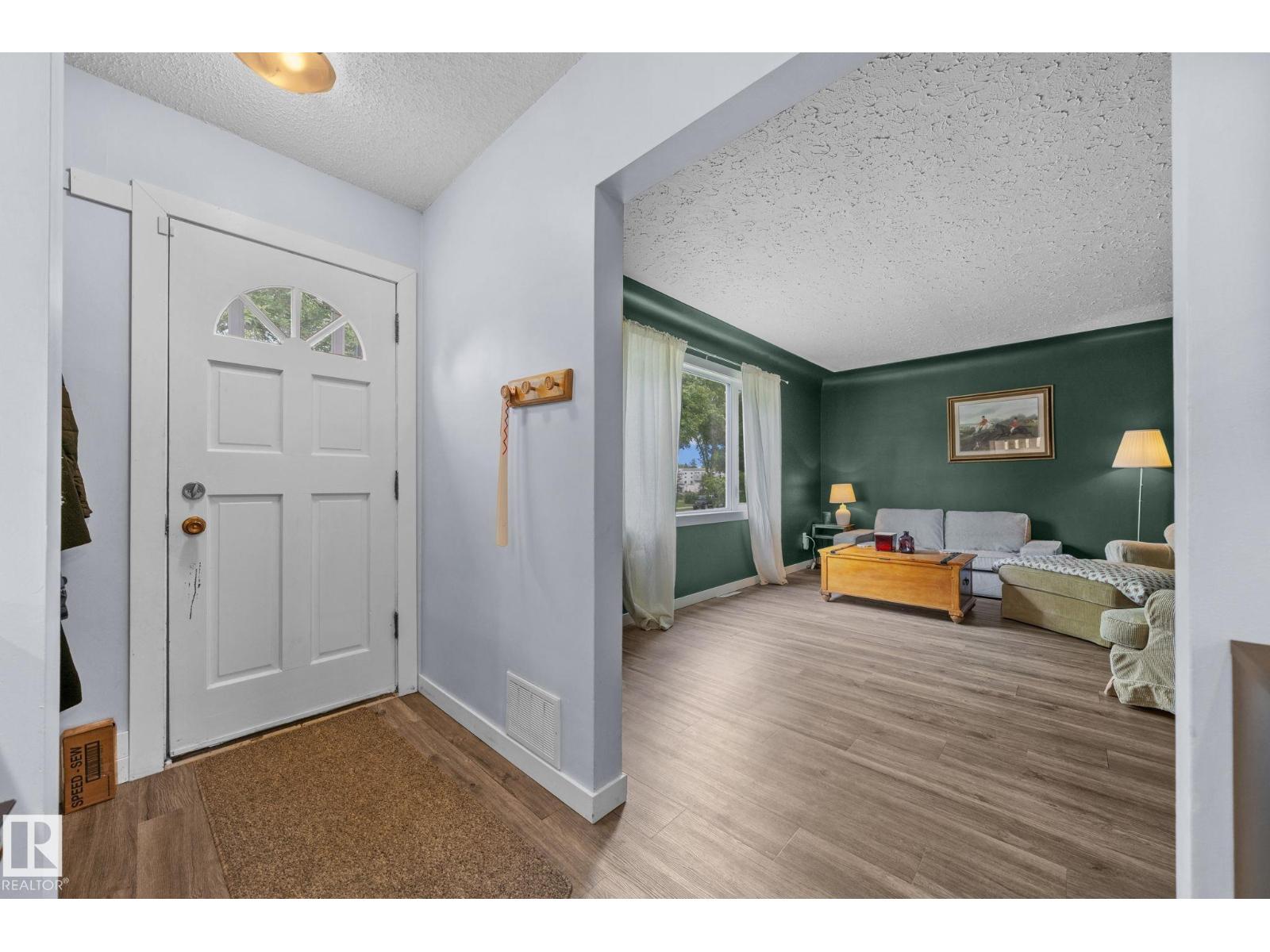 13631 122 AV NW