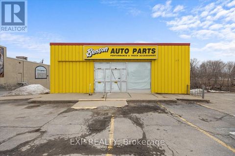 19 CHAMBERS STREET Smiths Falls ON K7A2Y3