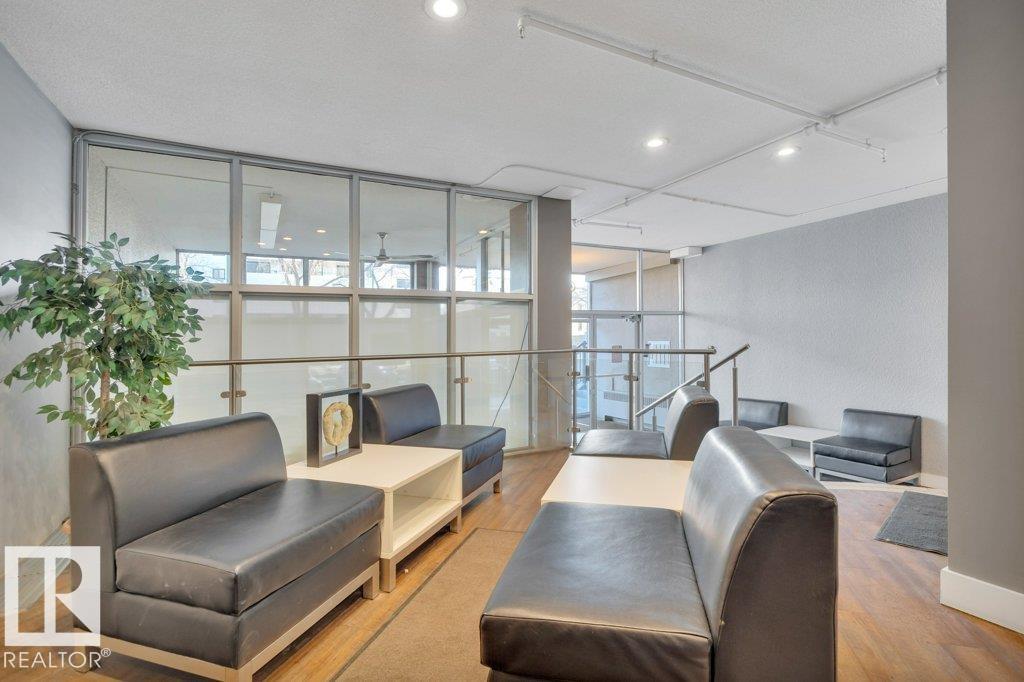 #808 10160 116 ST NW