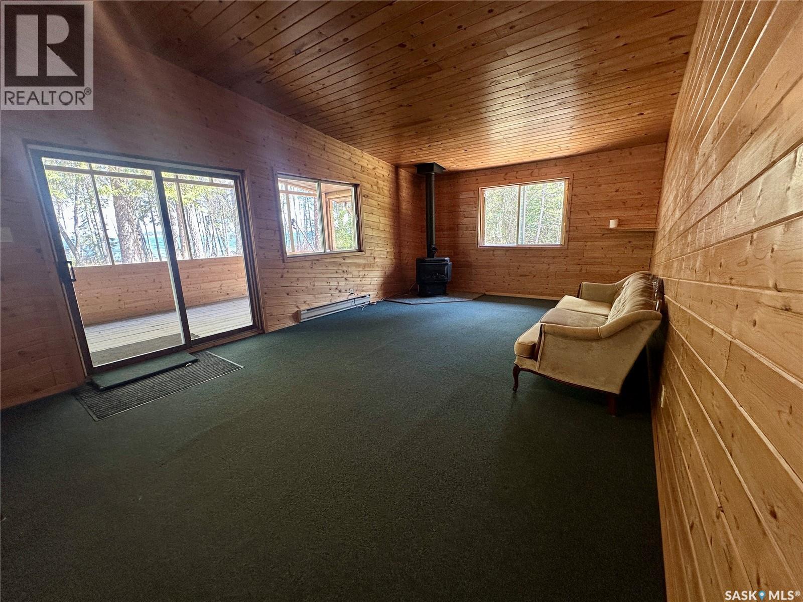 713 Niskemin DRIVE