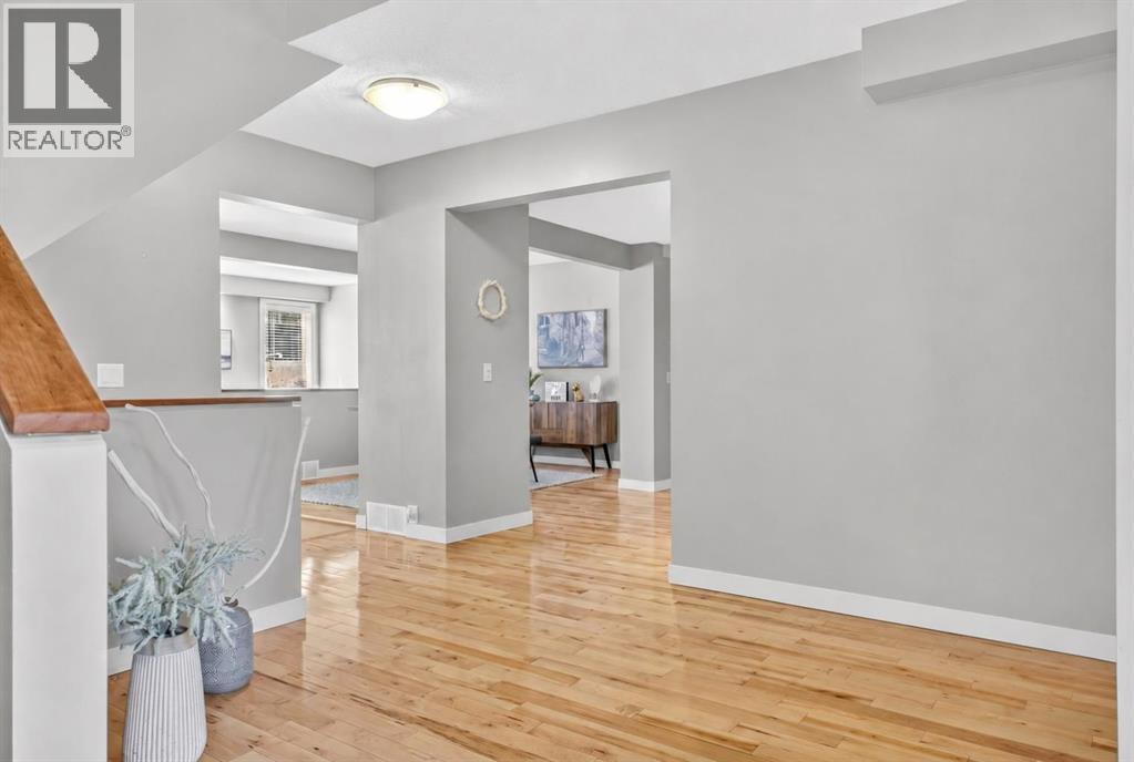 12 Wood Crescent SW