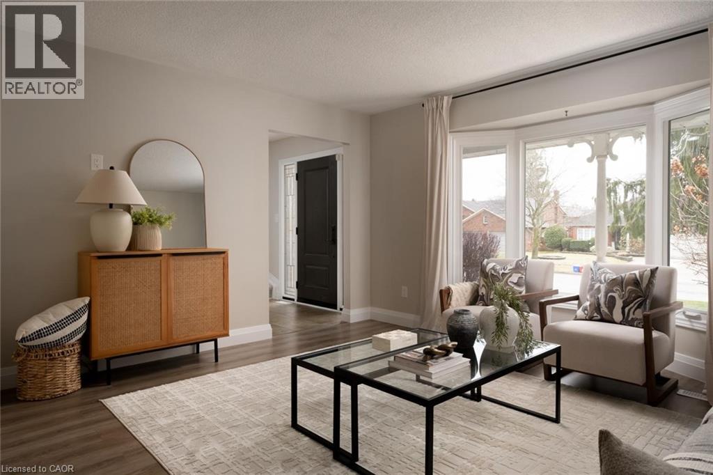 27 MILLBRIDGE Crescent