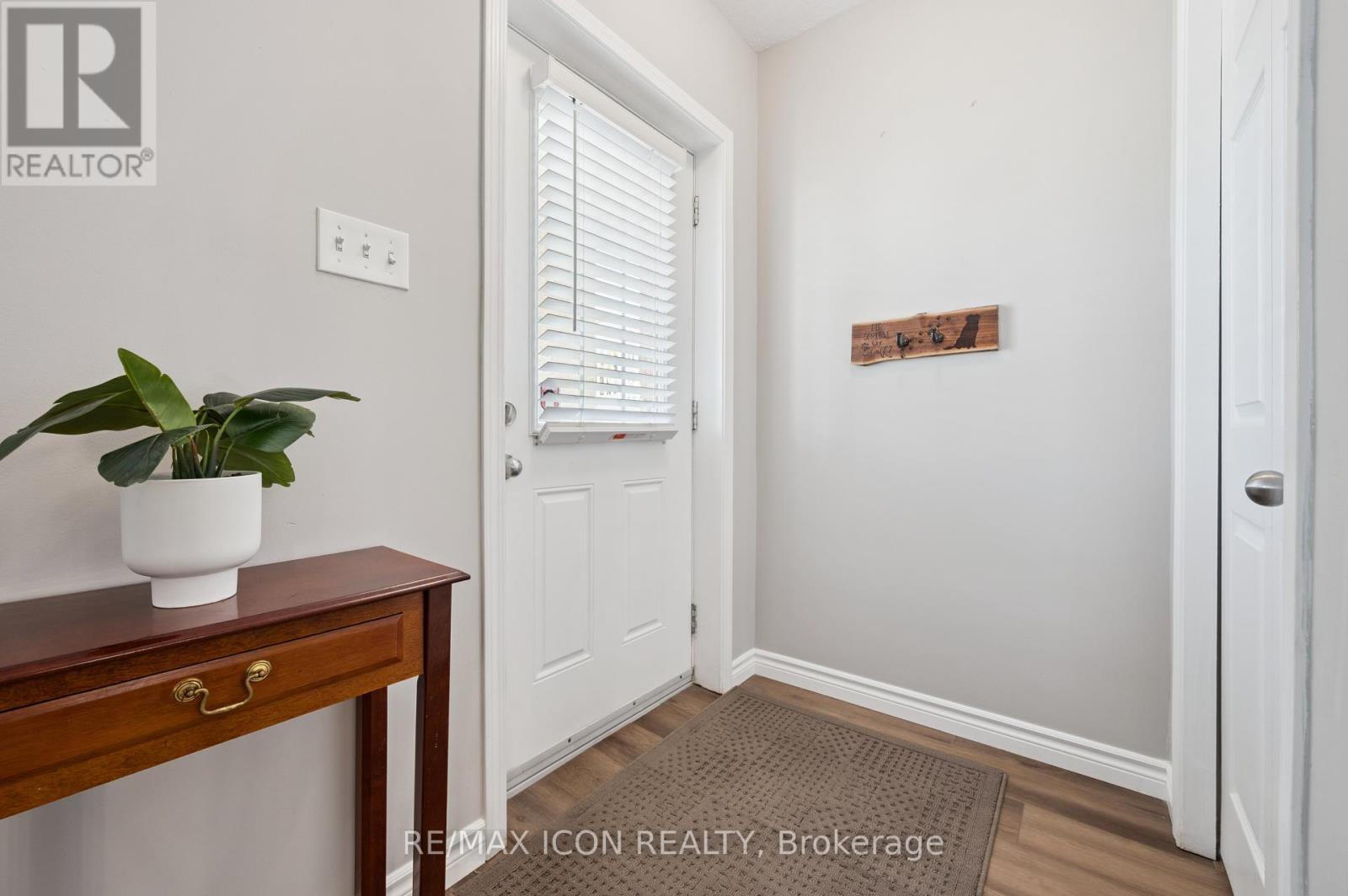 9D - 50 HOWE DRIVE