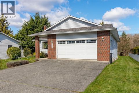 994 Meadowview Pl Saanich BC V8Z7E2