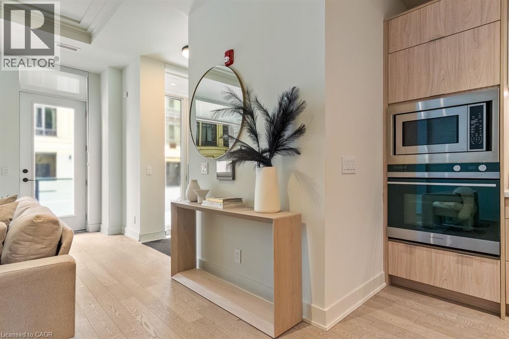 123 MAURICE Drive Unit# 105