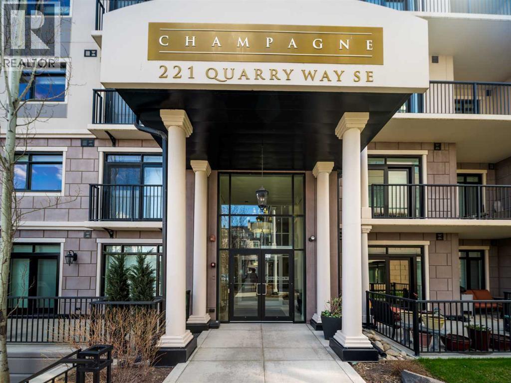 305, 221 Quarry Way SE