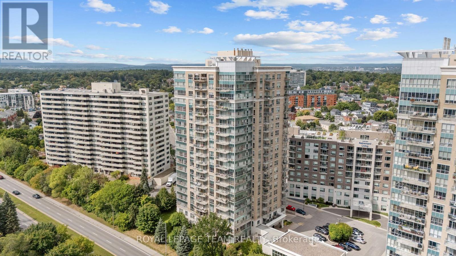 1002 - 70 LANDRY STREET