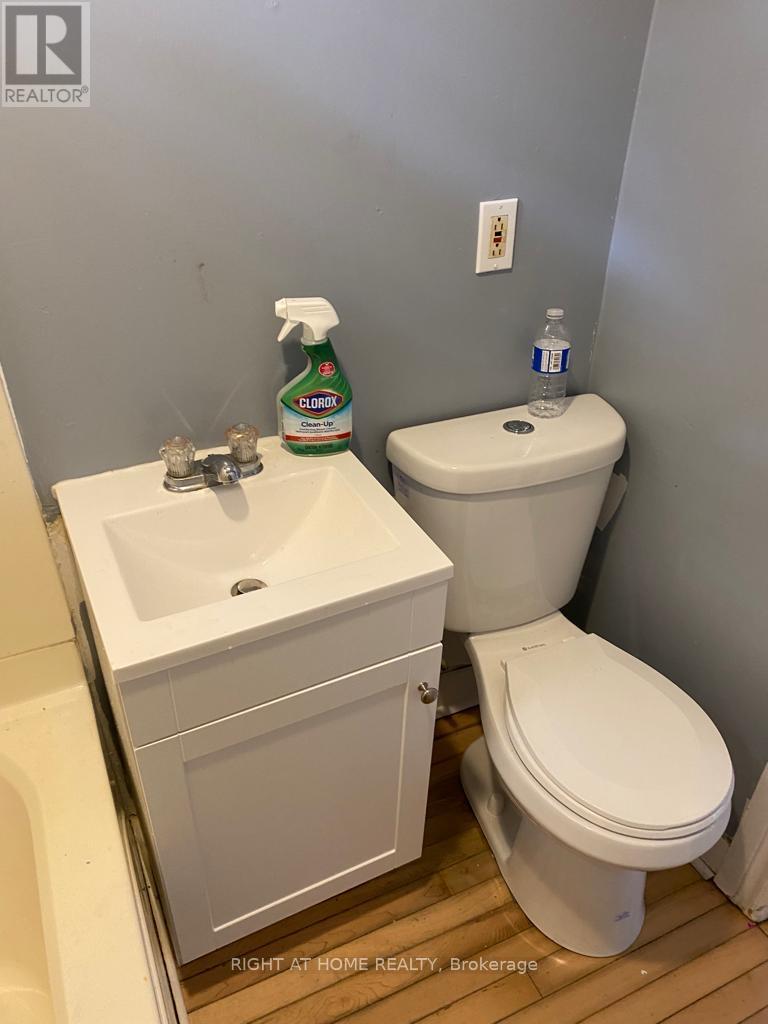 5 - 657 BETHUNE STREET