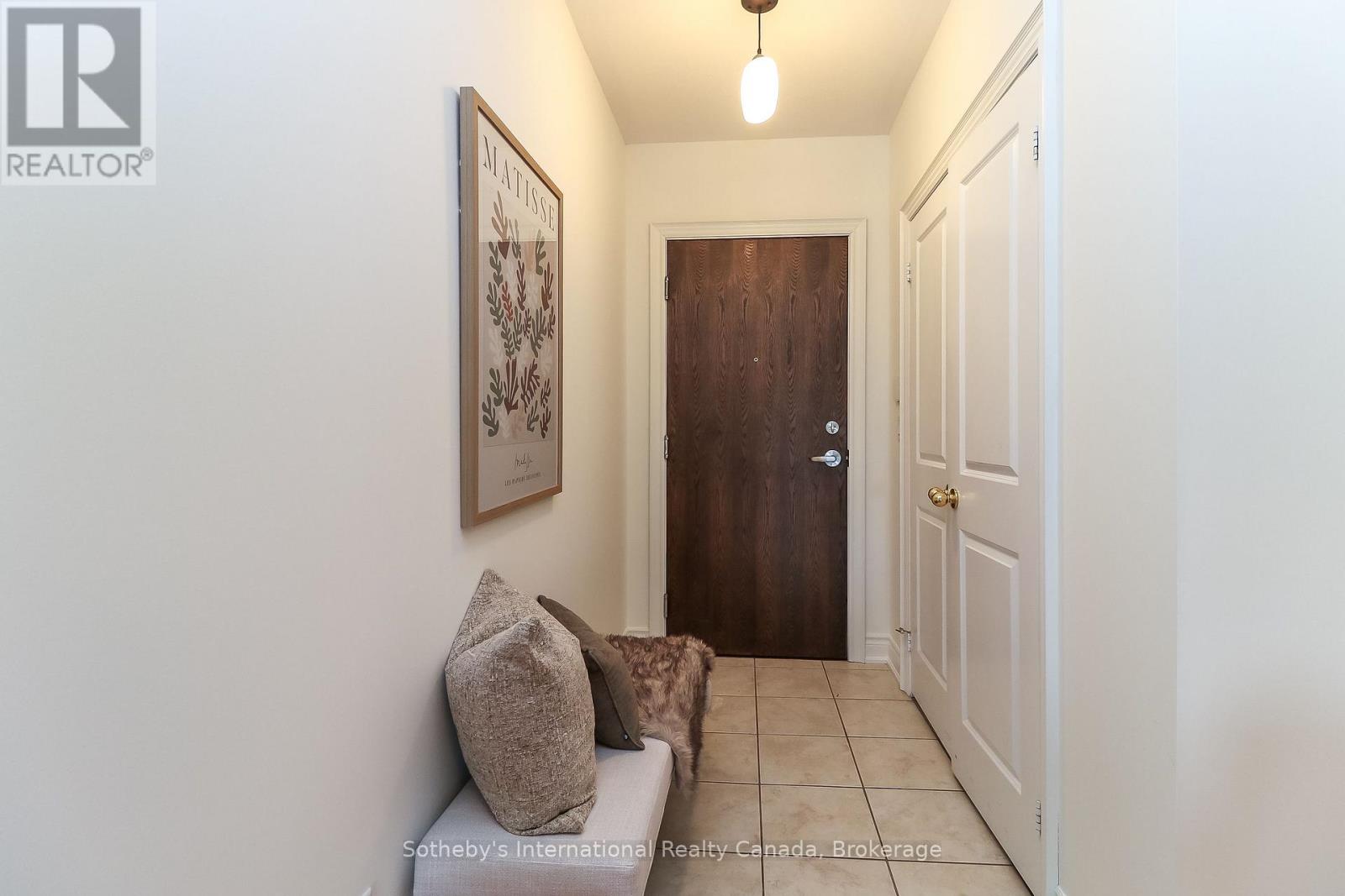 308 - 25 BEAVER STREET S