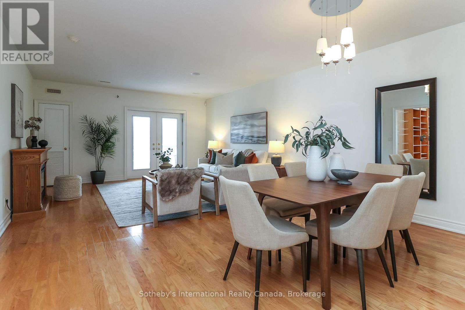 308 - 25 BEAVER STREET S