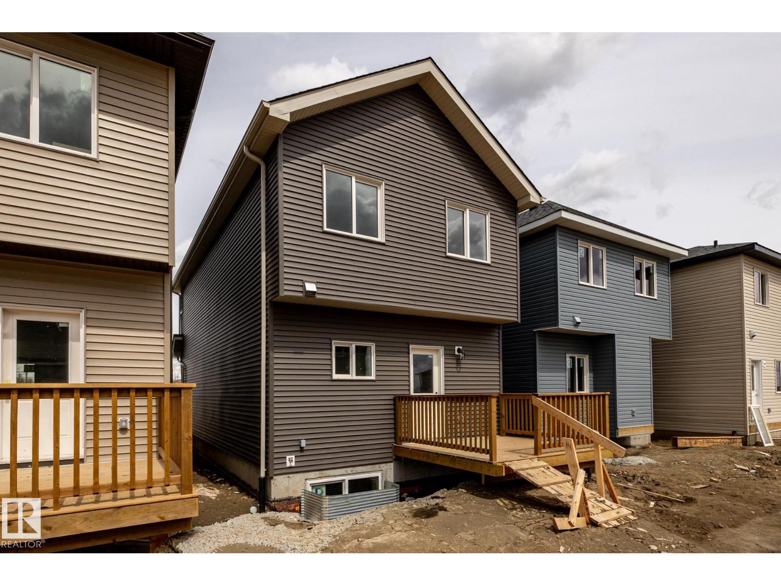 211 157 AV NE