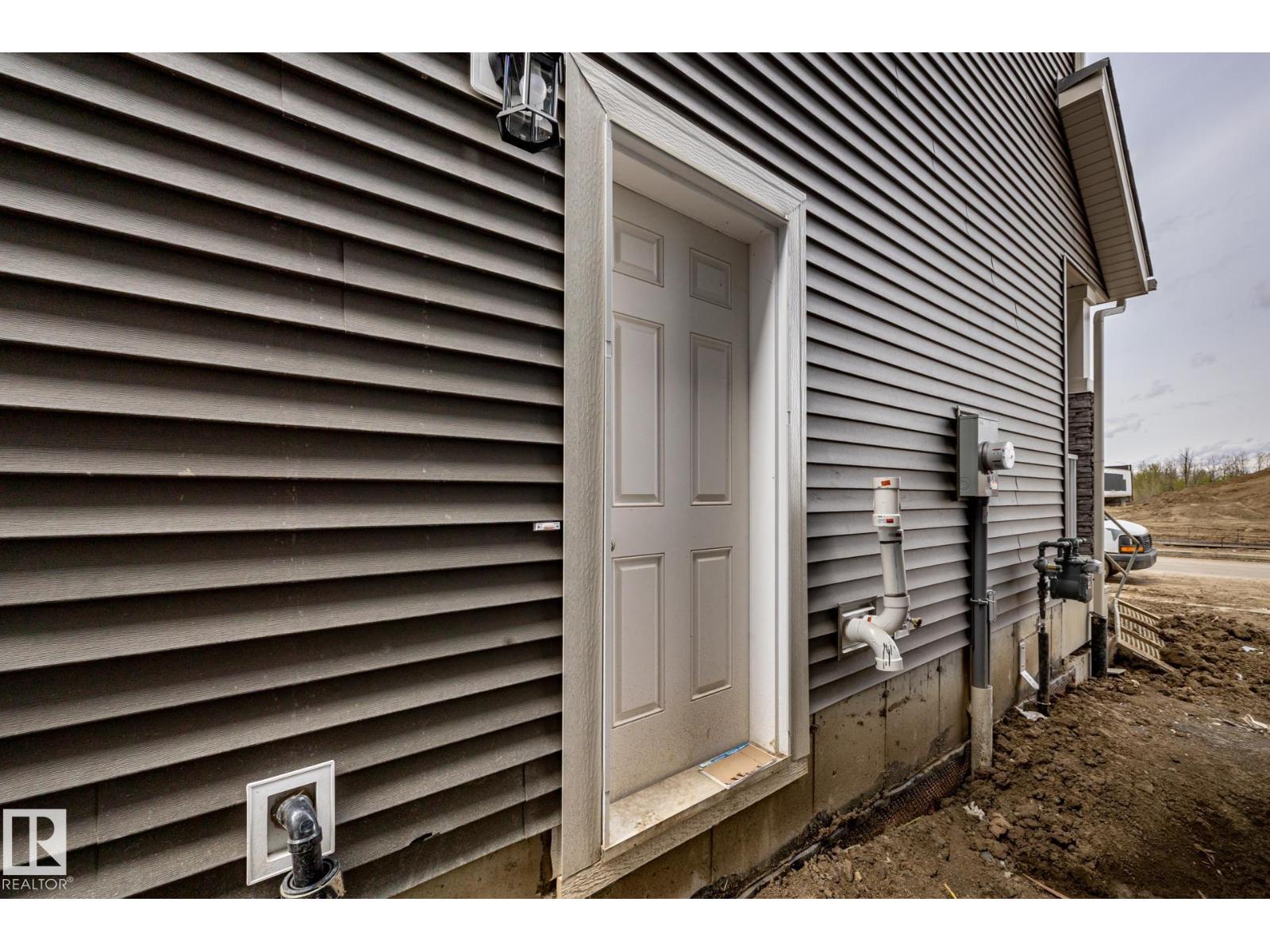 211 157 AV NE