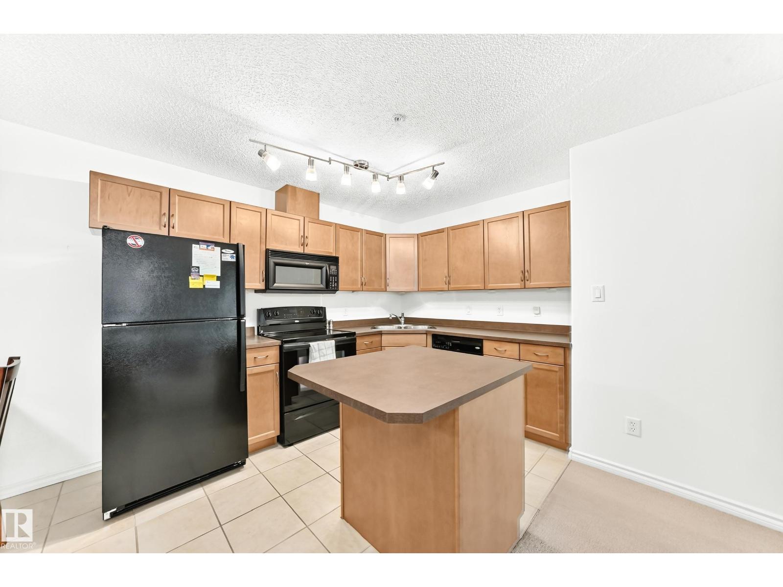 #134 16311 95 ST NW