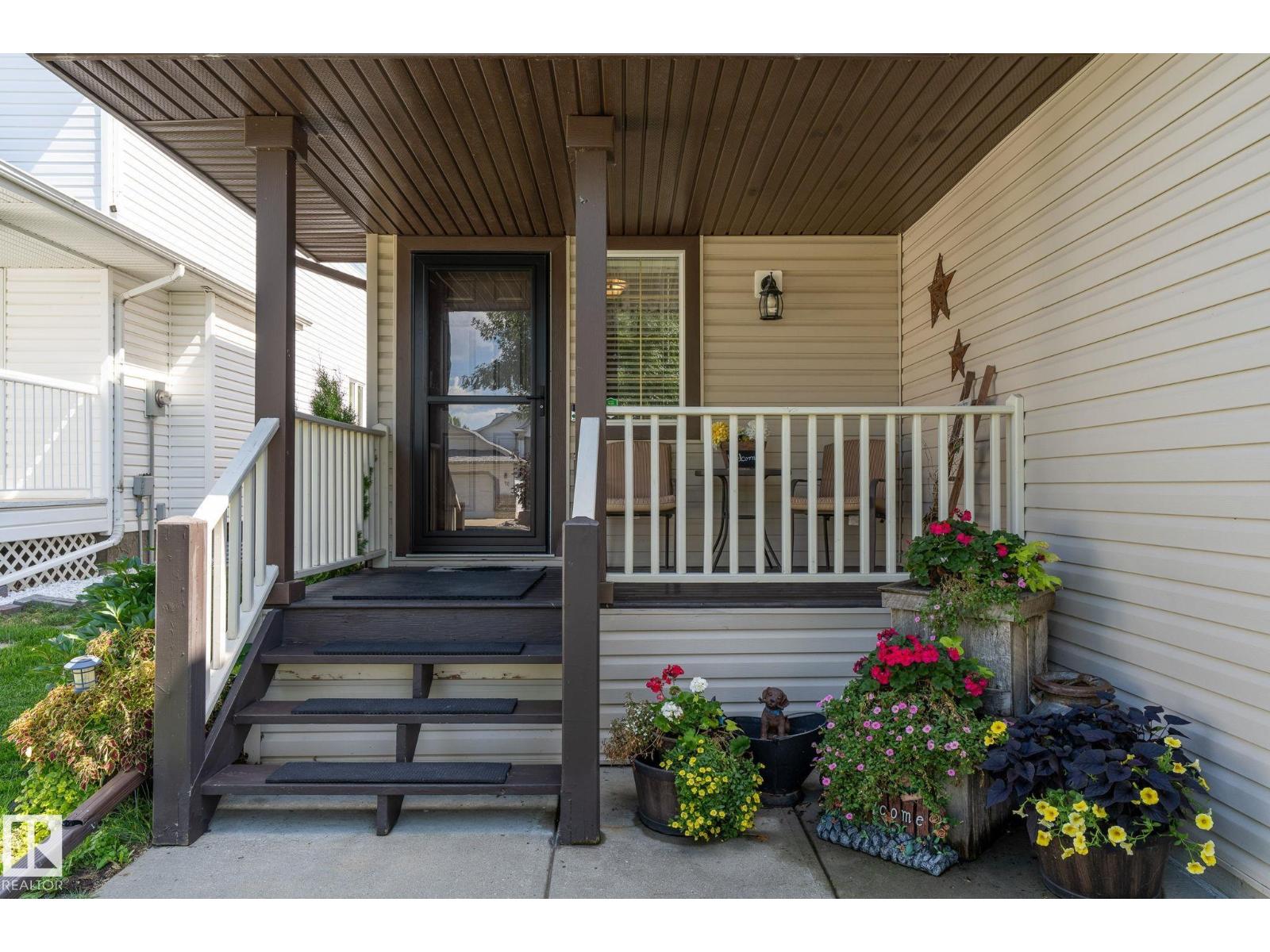 26 WOODBEND WY