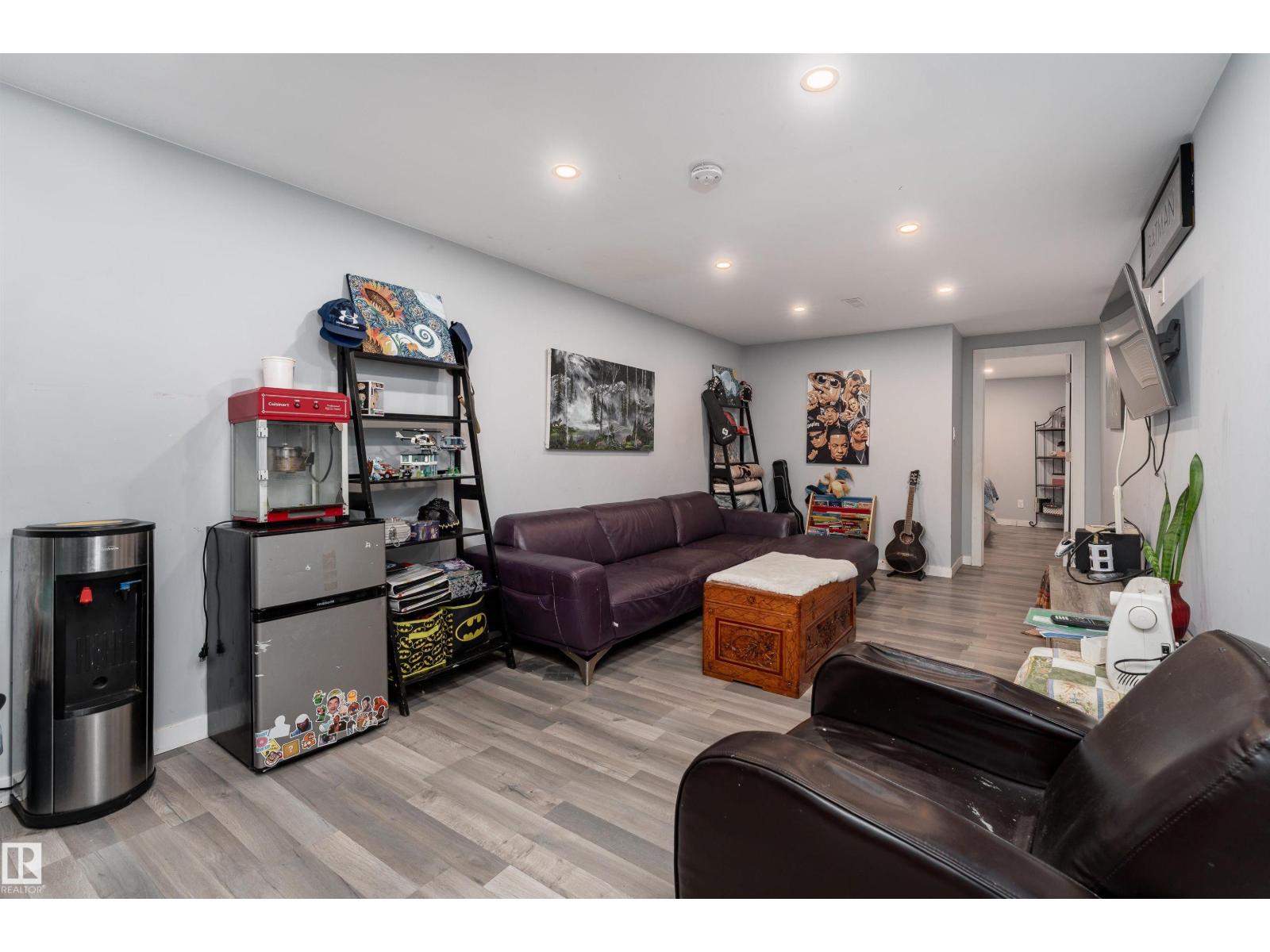 12316 140 ST NW