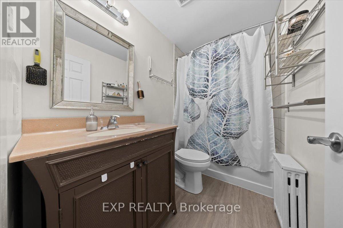 215 LAVERGNE STREET