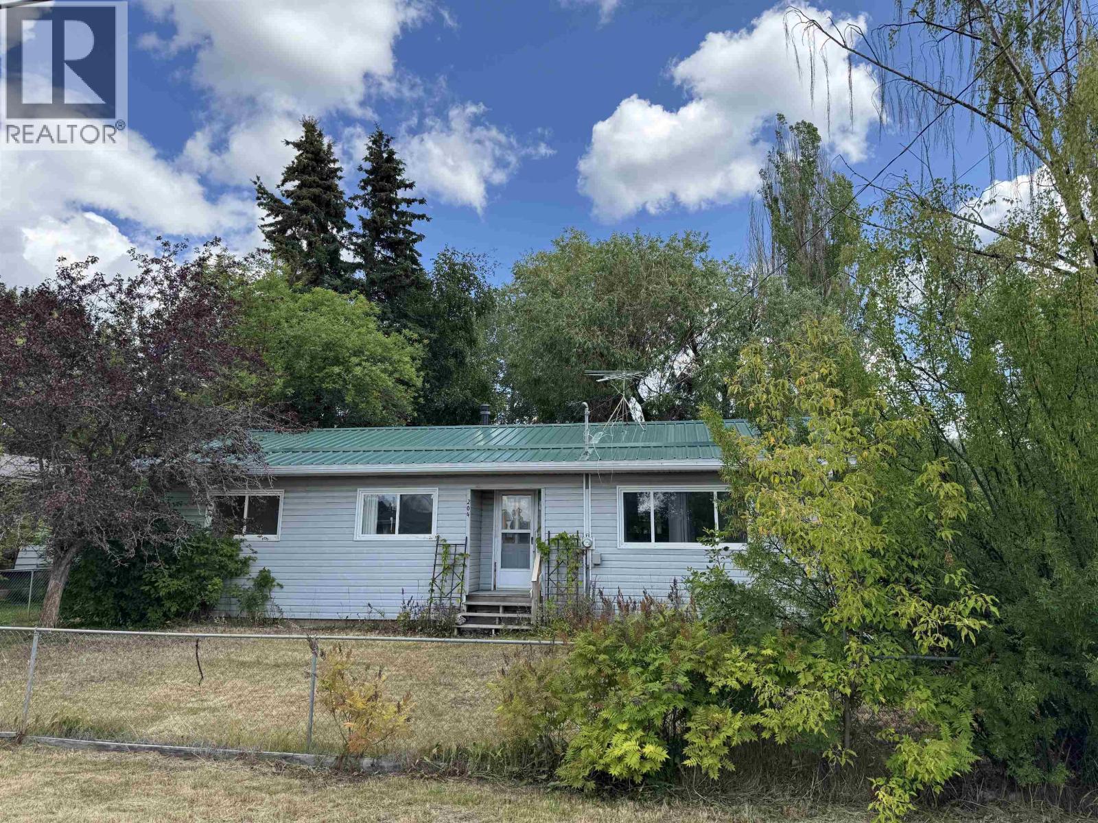 204 3RD AVENUE