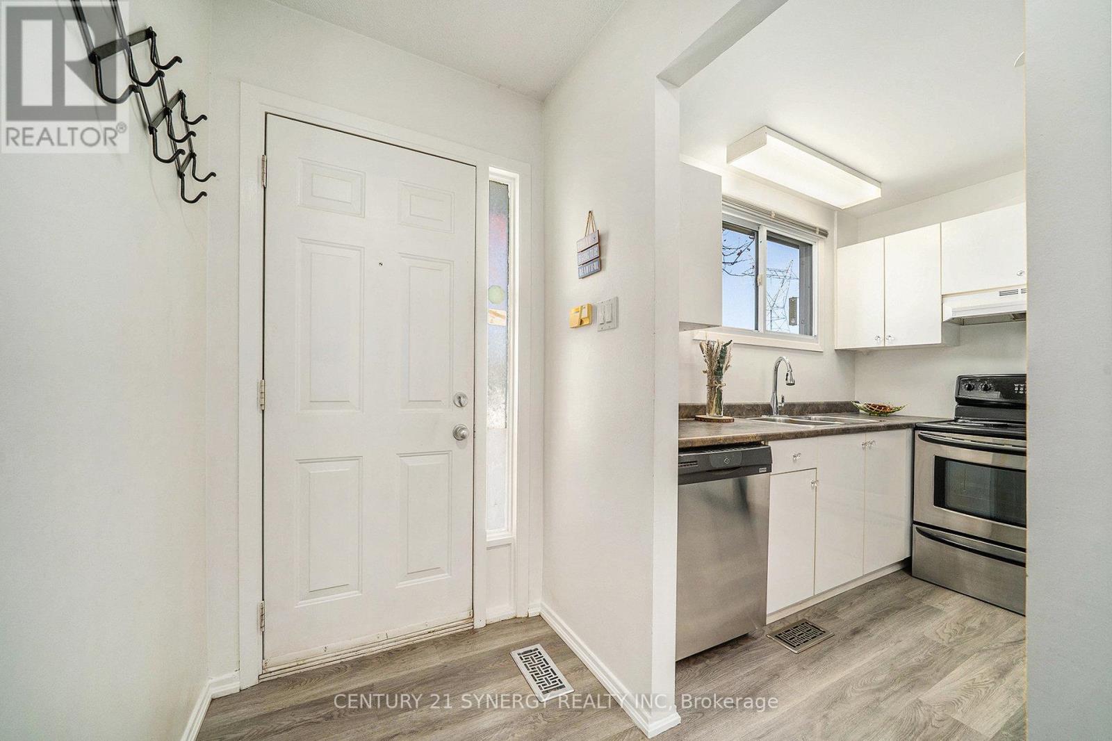 46 - 7 GLENCOE STREET