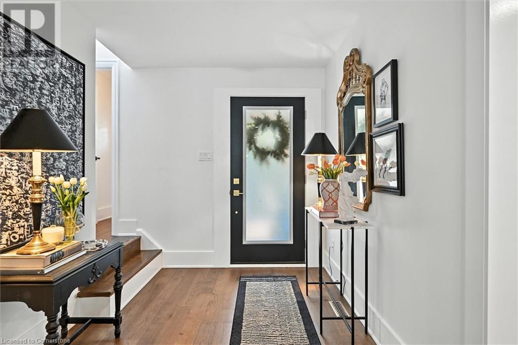 445 WOODVIEW Road Unit# 3