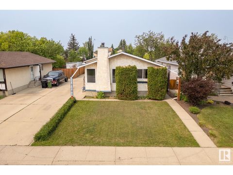 8328 152C AV NW Edmonton AB T5E6E9