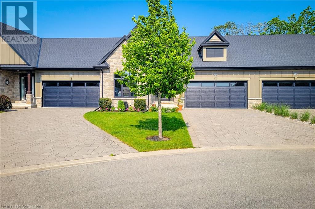 32 RIDGEVIEW Crescent Unit# 14