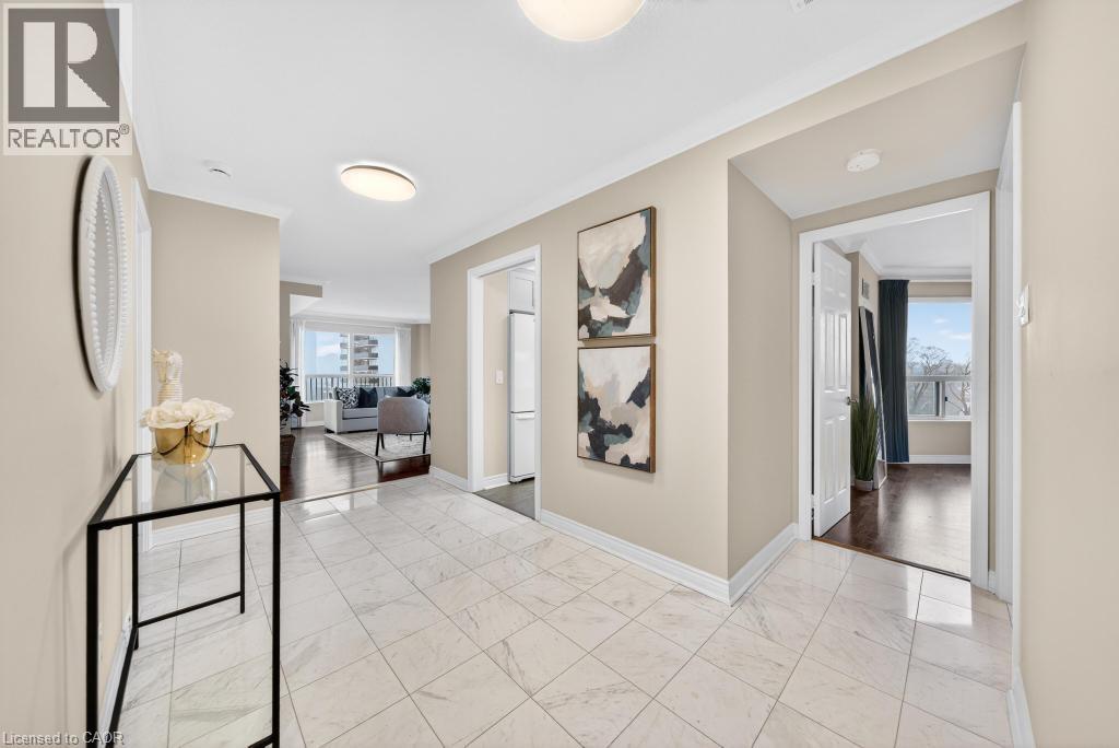 2190 LAKESHORE Road Unit# 801