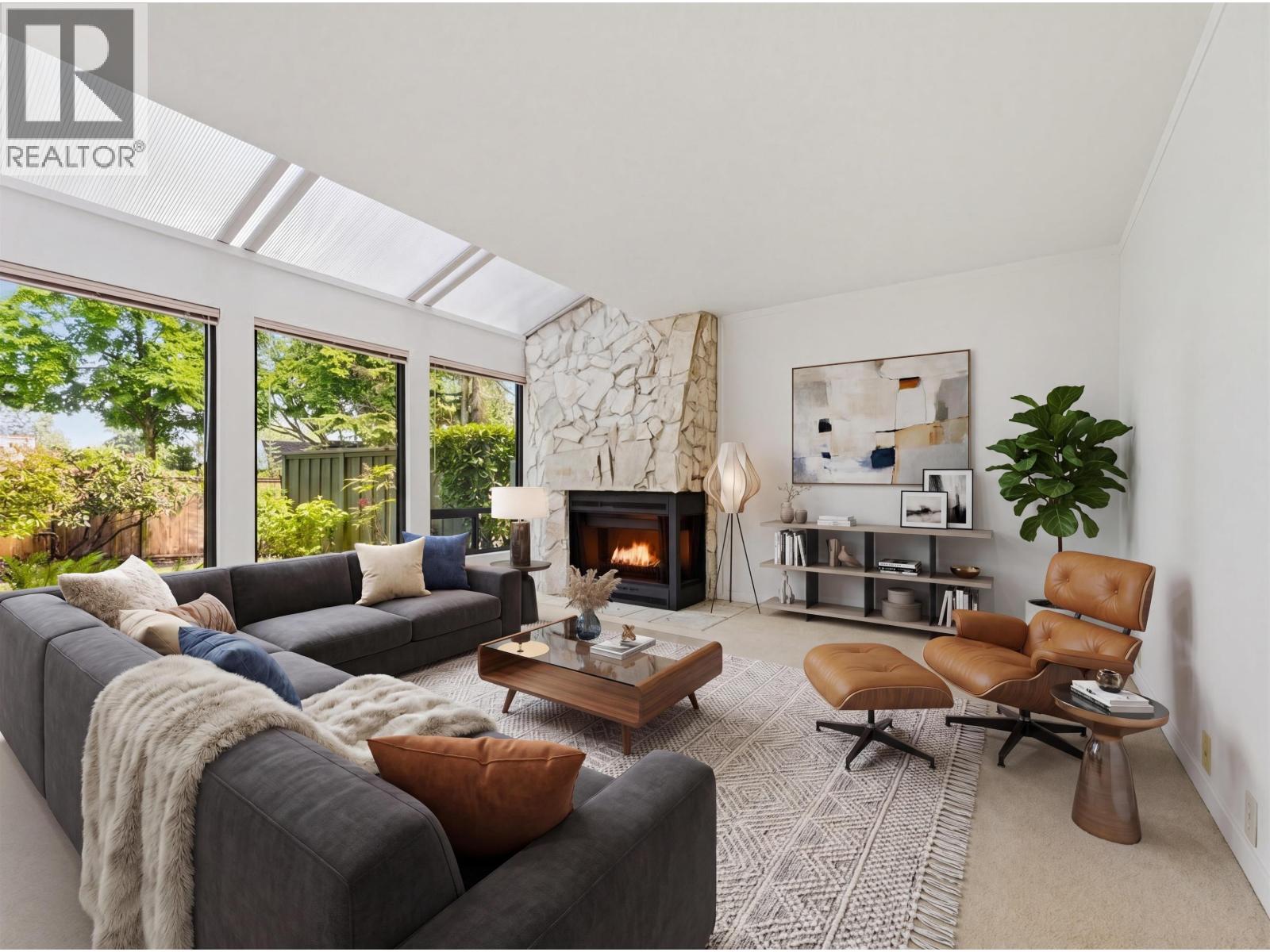 5837 MAYVIEW CIRCLE